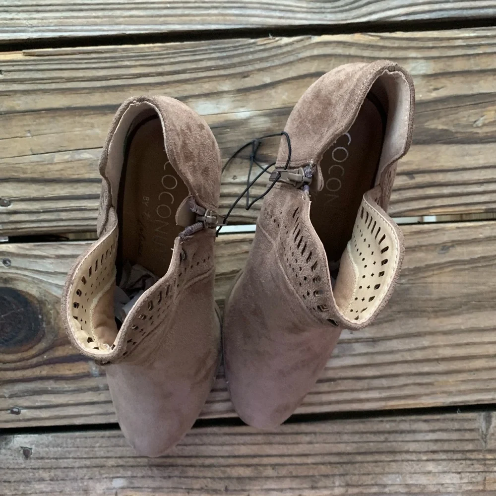 🛍SOLD🛍 Coconuts by Matisse Booties - Picture 2 of 2